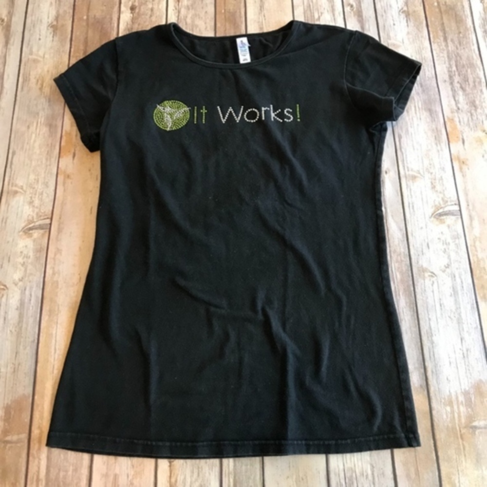 It Works! Black T-Shirt